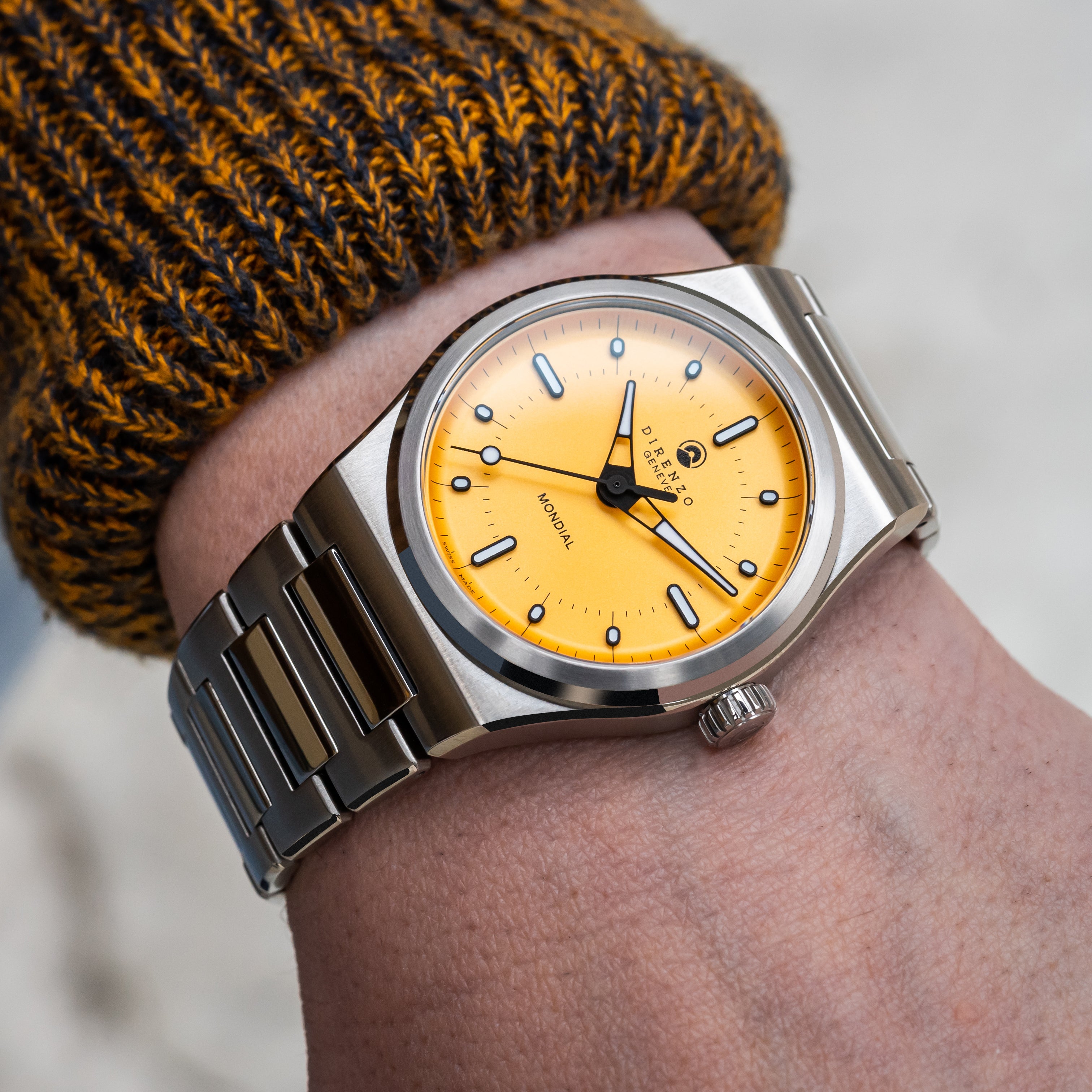 Direnzo DRZ-04R Mondial Yellow (No Date)