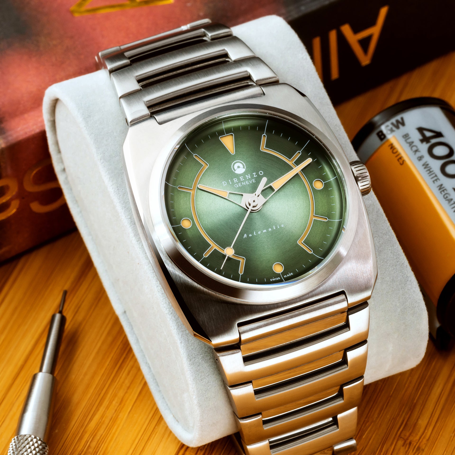 Direnzo DRZ 02R Aerolite 2026 - Green - No Date - Preorder Special Offer