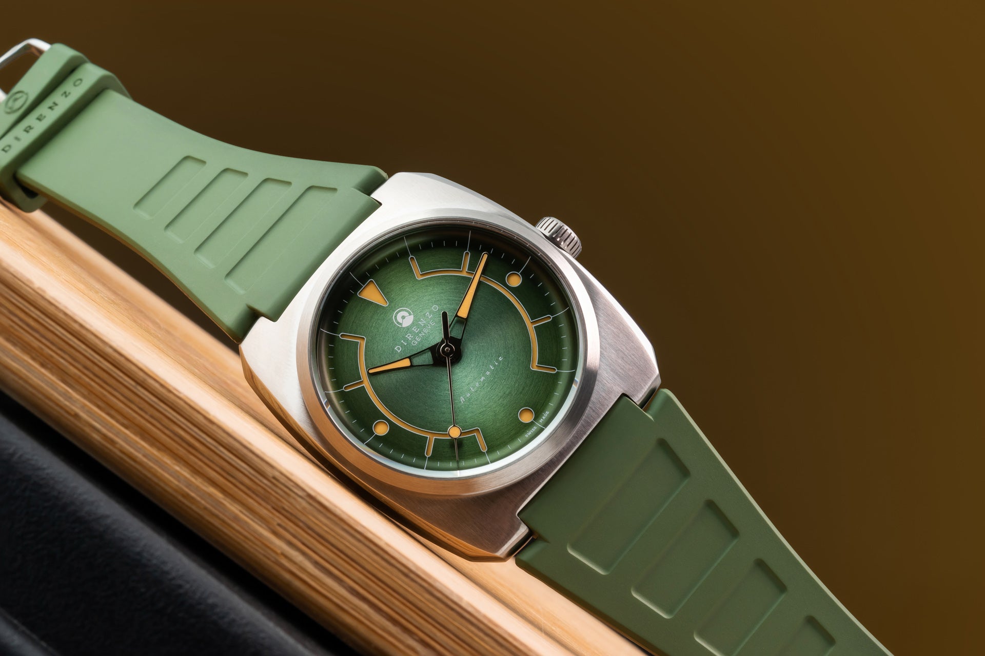 Direnzo DRZ 02R Aerolite 2026 - Green - No Date - Preorder Special Offer