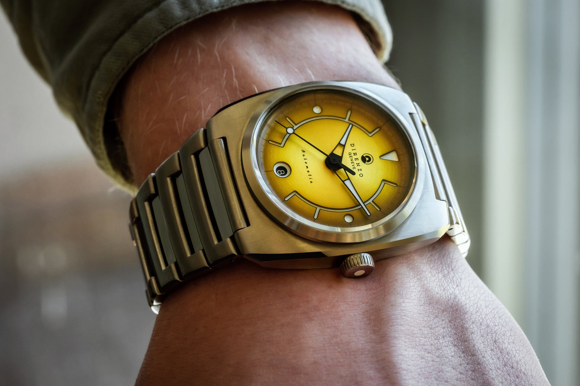 Direnzo DRZ 02R Aerolite 2026 - Gold - Date - Preorder Special Offer